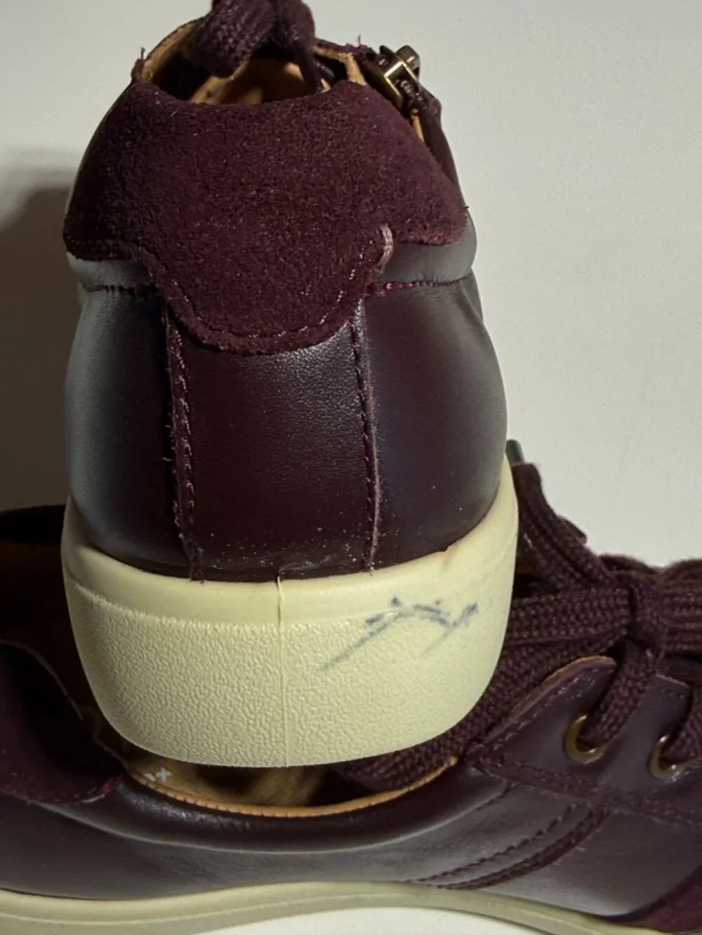 hotter chase shoes